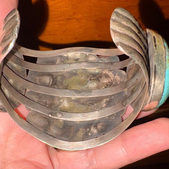 Turquoise 925 Silver Floral Cuff Bracelet - Picture 6 of 7